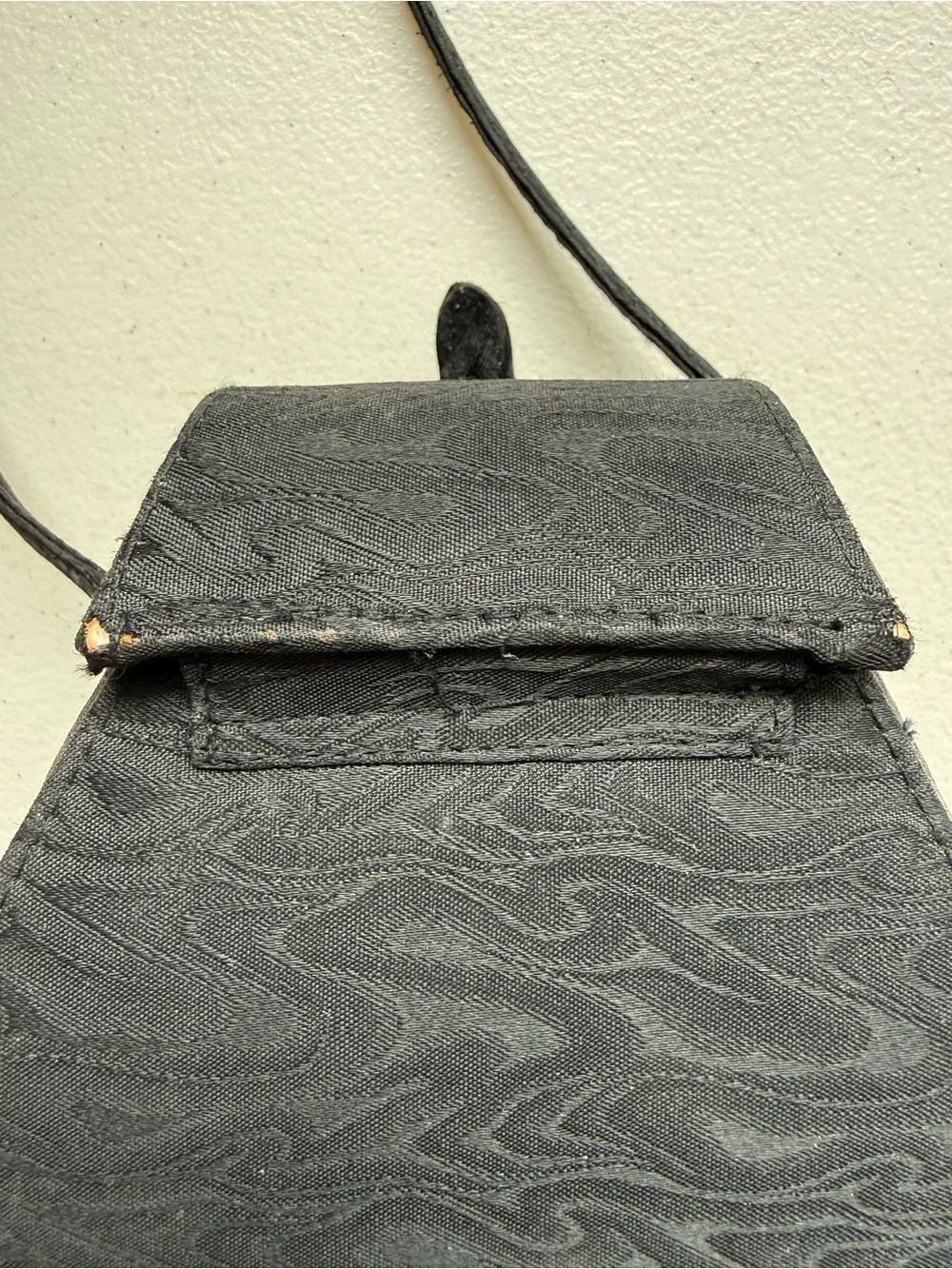 Vintage Classic Black Textured Shoulder Bag - Unbranded